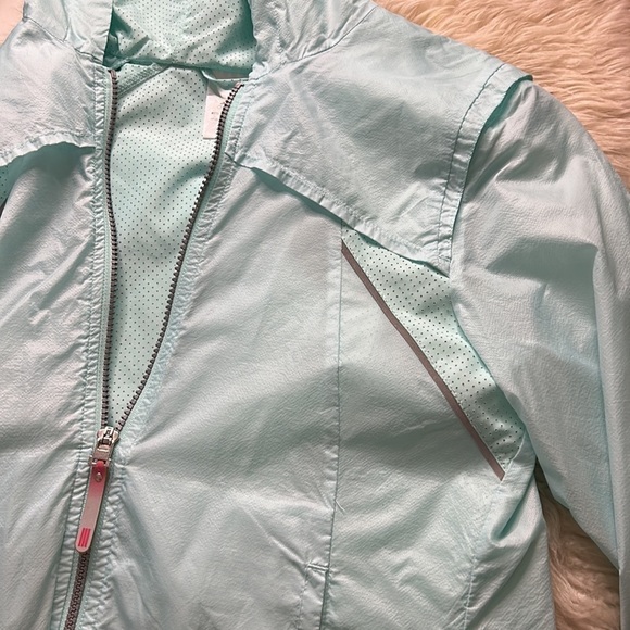 Adidas windbreaker women’s running jacket seafoam blue small women’s - Picture 7 of 7